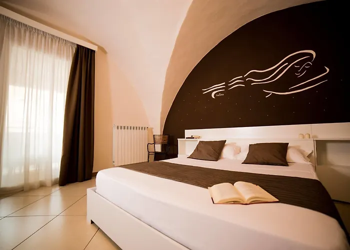 Le Del Dormiglione فندق مبيت وإفطار غالّيبولي