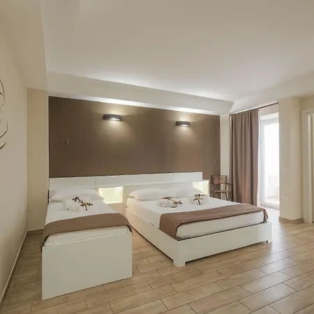 Le Del Dormiglione Bed & Breakfast 3*